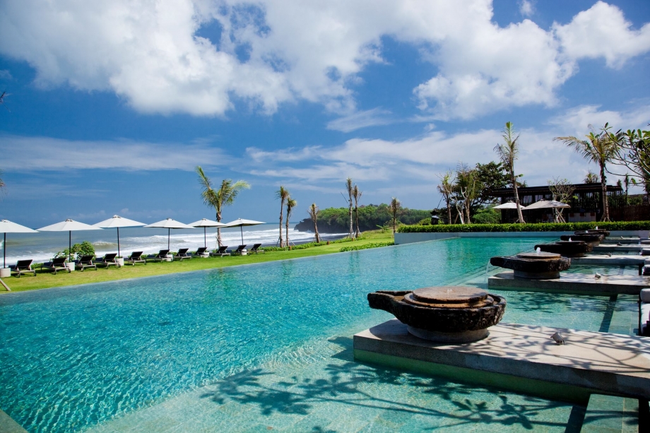 Top 10 Beach Resorts For Best Luxury Stay in Bali, Indonesia