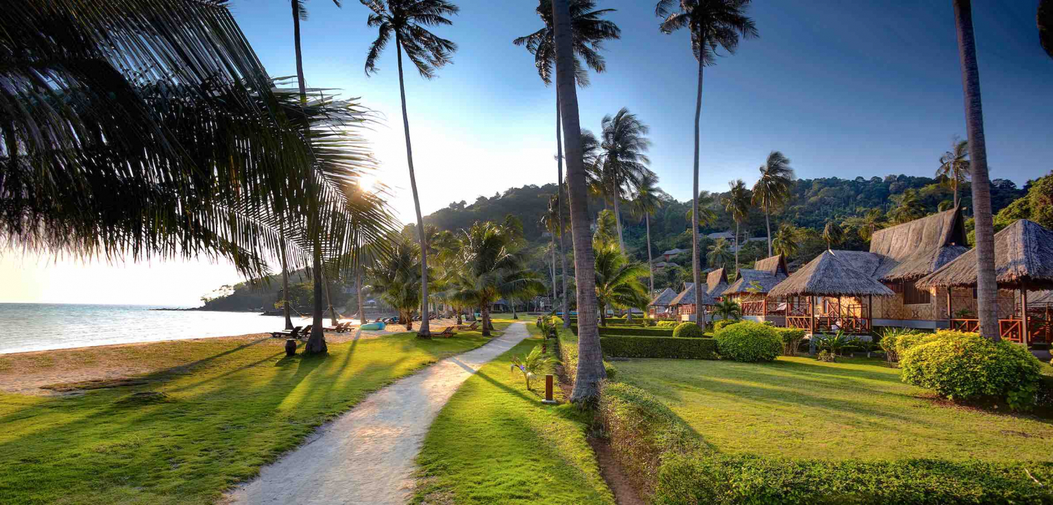 Phi Phi Island Village Beach Resort Your Dose Of Robinson Crusoe Type Vacation